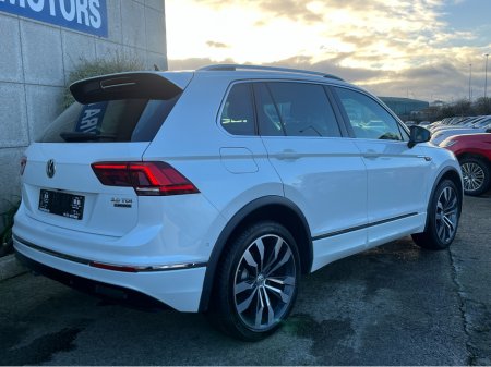 2020 Volkswagen Tiguan R-LINE 4MOTION AUTOMATIC 2.0 DIESEL //LOW MILES//MASSIVE SPEC//FULL LEATHER//DYNAUDIO SOUND SYSTEM//360 PARKING CAMERAS//HEAD UP DISPLAY// €34,950 thumbnail
