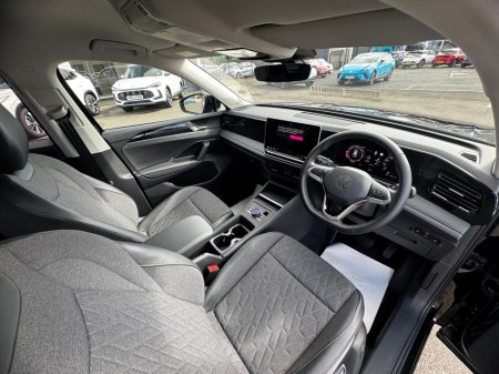 2025 Volkswagen Tiguan - thumbnail 12