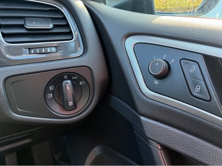 2019 Volkswagen Golf - thumbnail 18