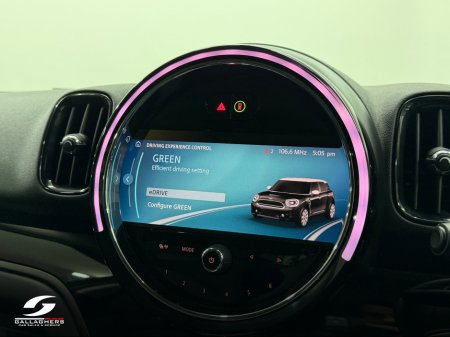 2022 MINI Countryman (221) COUNTRYMAN E ALL4 CLA CLASSIC €32,995 thumbnail