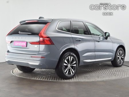 2022 Volvo XC60 - thumbnail 5