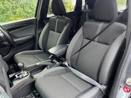 2017 Honda Fit - thumbnail 6