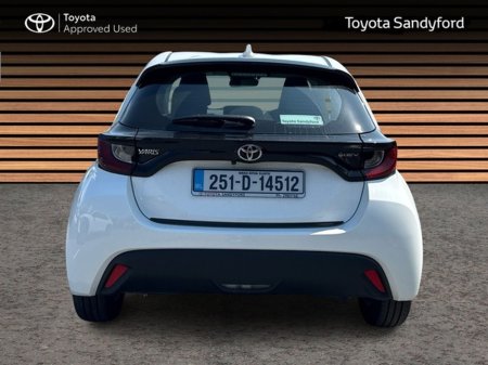 2025 Toyota Yaris - photo 4