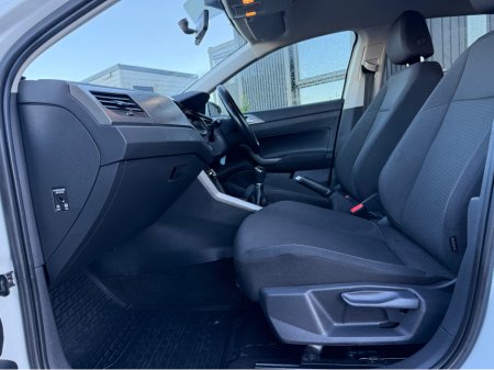 2020 Volkswagen Polo R-LINE 1.0P TSI **GREAT SPEC** €17,950 thumbnail