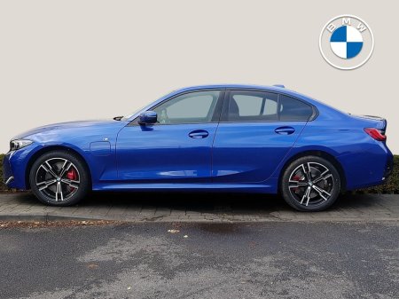 2026 BMW 3 Series - view 3