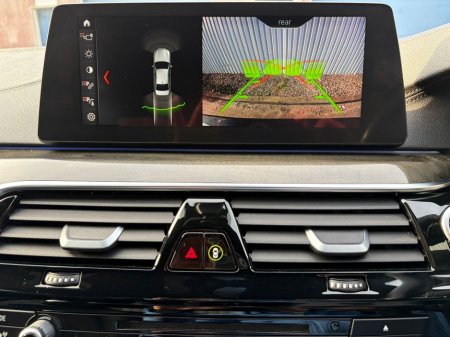 2018 BMW 5 Series - thumbnail 17