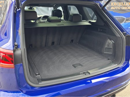 2023 Volkswagen Touareg 3.0TSI V6 R-LINE 462BHP 5DR LAPIZ BLUE +MAXTON KIT STUNNING! €67,950 thumbnail