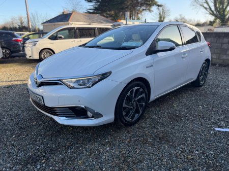 2016 Toyota Auris Hybrid €12,999 thumbnail