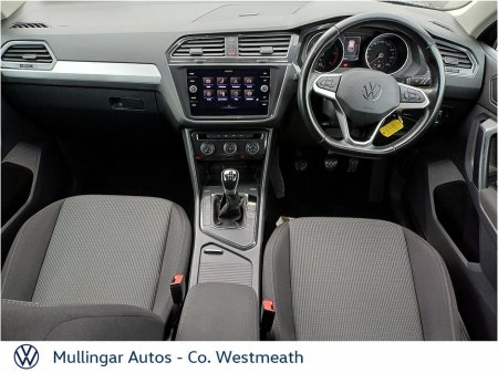 2021 Volkswagen Tiguan - photo 2