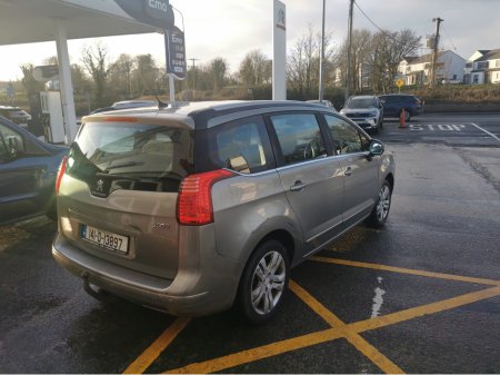 2014 Peugeot 5008 ACTIVE 1.6 HDI 115 4DR €5,500 thumbnail