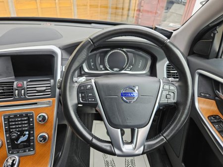 2016 Volvo XC60 - thumbnail 24