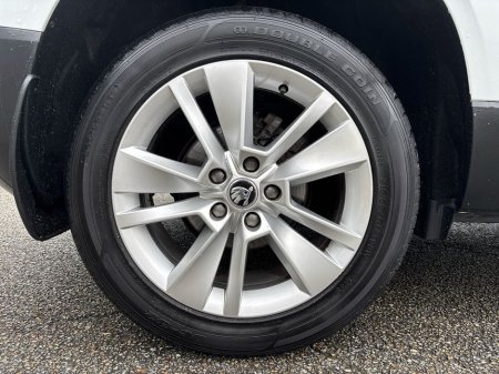 2019 Skoda Karoq 1.6TDI 115bhp Ambition €20,995 thumbnail