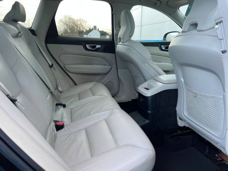 2023 Volvo XC60 T6 PLUS DARK AWD 2.0 * HUGE SPEC * // OPENING PAN ROOF // 360 PARKING CAMERAS // APPLE CARPLAY/ANDROID AUTO €38,900 thumbnail