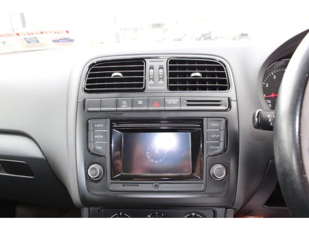 2016 Volkswagen Polo - thumbnail 16