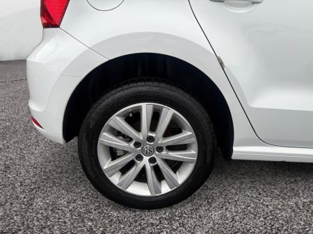 2016 Volkswagen Polo 1.2 Petrol Auto €12,999 thumbnail
