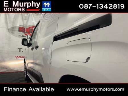 2022 Peugeot Partner - thumbnail 24