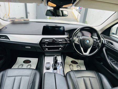 2019 BMW 5 Series - photo 6