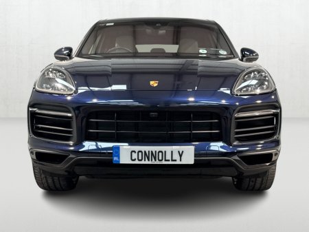 2022 Porsche Cayenne - view 2