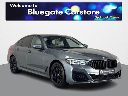 2022 BMW 5 Series 530E HYBRID M SPORT NEW NCT**19"MATTE BLACK ALLOYS**PANORAMIC SUNROOF**FRONT HEATED ELECTRIC SEATS**AMBIENT LIGHTING**APPLE CARPLAY**REVERSE CAMERA**PARKING SENSORS**DRIVE MODES**FINANCE AVAILABLE** €37,995 thumbnail