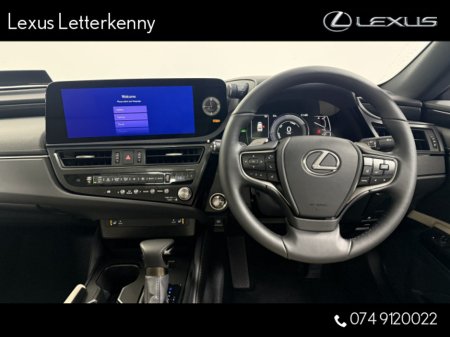 2025 Lexus ES 300 H ES300h Dynamic €60,995 thumbnail