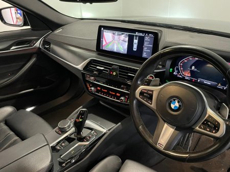 2022 BMW 5 Series - thumbnail 18