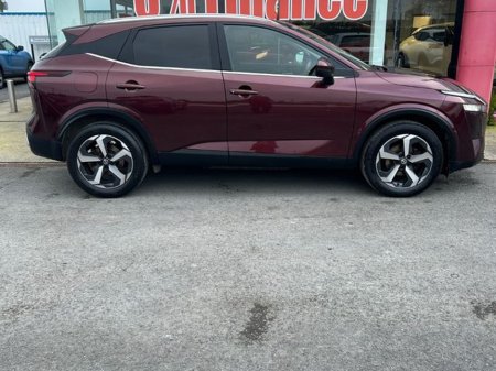 2022 Nissan Qashqai - thumbnail 1