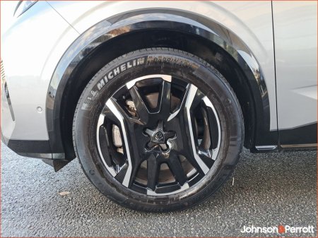 2025 Peugeot 5008 TOP SPEC ! BEV 73kwh 210hp GT ! €58,900 thumbnail