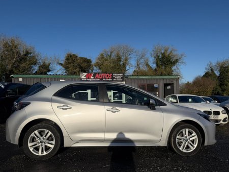 2019 Toyota Corolla 1.2T Luna Hatchback €17,495 thumbnail