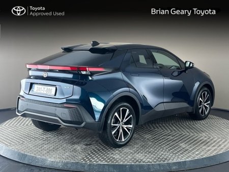 2024 Toyota C-HR - thumbnail 2