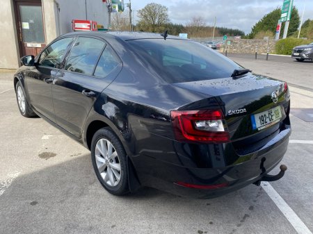 2019 Skoda Octavia - thumbnail 5