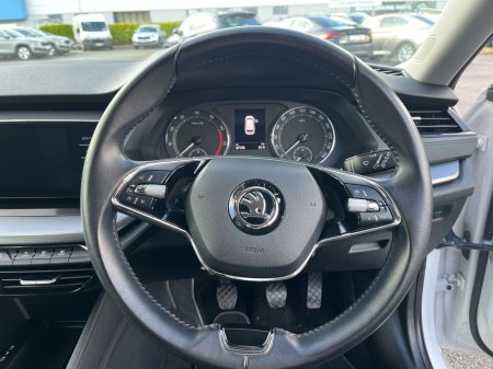 2022 Skoda Octavia - thumbnail 18