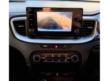 2021 Kia Ceed COMMERCIAL €9,715 thumbnail