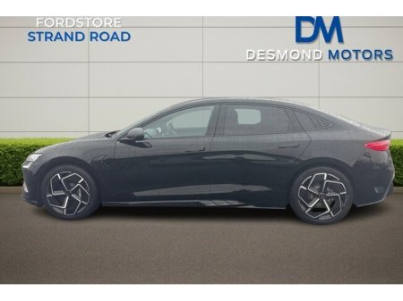 2025 BYD Seal EXCELLENCE EV AWD €42,499 thumbnail