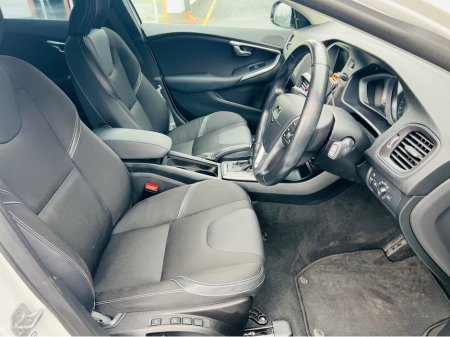 2015 Volvo V40 PRIVACY GLASS //  // REVERSE CAM €12,950 thumbnail