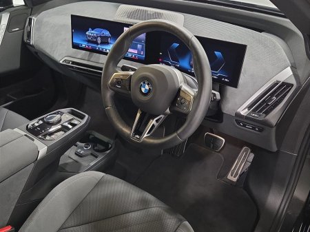 2025 BMW iX - photo 6