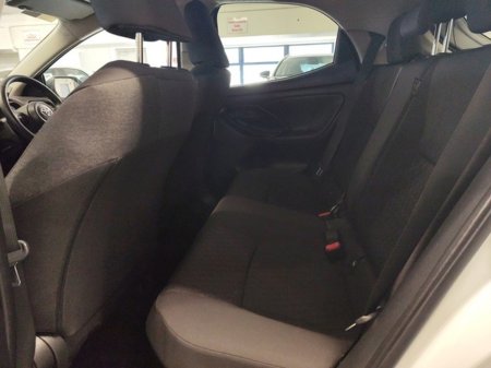 2024 Toyota Yaris - thumbnail 7