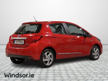 2016 Toyota Yaris - thumbnail 2