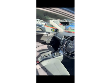 2013 Volkswagen Golf - thumbnail 8