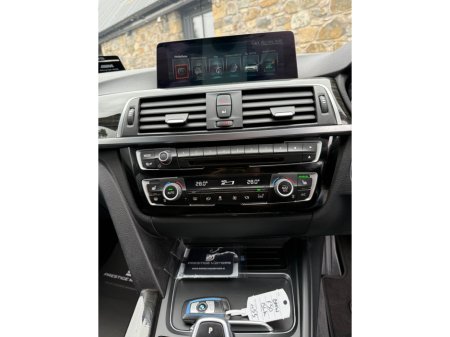 2017 BMW 3 Series - thumbnail 11