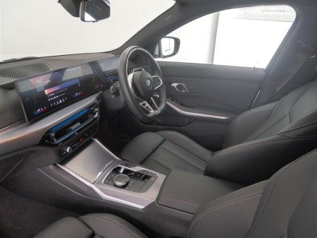 2025 BMW 3 Series - thumbnail 7