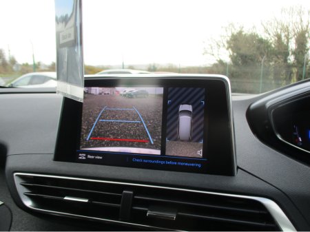 2019 Peugeot 5008 - thumbnail 3