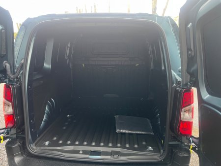 2026 Peugeot Partner  €23,400 thumbnail