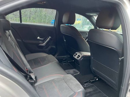 2021 Mercedes-Benz A Class A200d AMG-LINE PREMIUM PLUS // VIRTUAL COCKPIT // FULL SERVICE HISTORY // 18" DIAMOND CUT ALLOYS €32,900 thumbnail