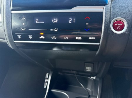 2015 Honda Fit - thumbnail 14