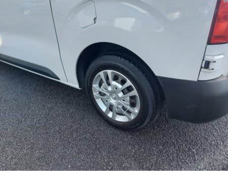 2022 Citroen Dispatch LX MWB 1.5 BLUEHDI 100 EUR6.3 €18,950 thumbnail