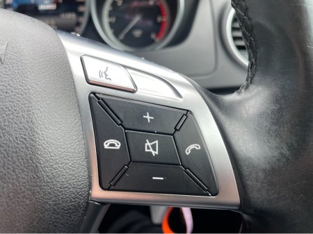 2013 Mercedes-Benz C Class C SERIES CDI BLUE EFFICIENCY EXECUTIVE SE 4DR A AUTO €6,750 thumbnail