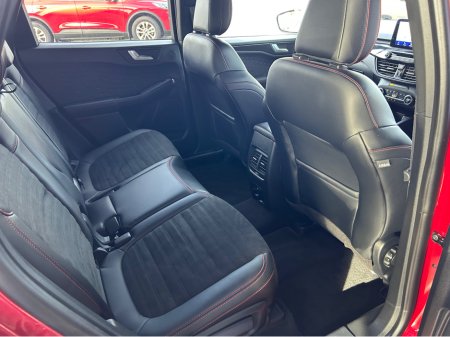 2021 Ford Kuga - thumbnail 3