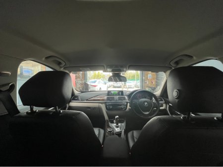 2016 BMW 3 Series - thumbnail 12