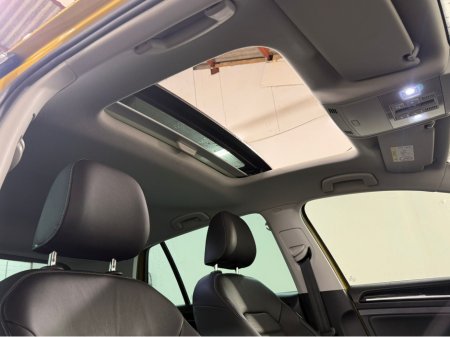 2018 Volkswagen Golf - thumbnail 17