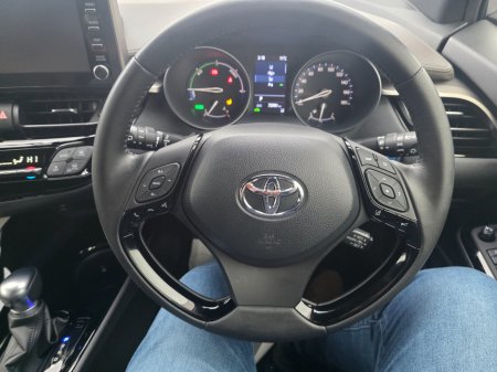 2020 Toyota C-HR - thumbnail 9